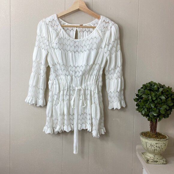 Free People | UO White Crochet Top Size Small - Picture 10 of 10